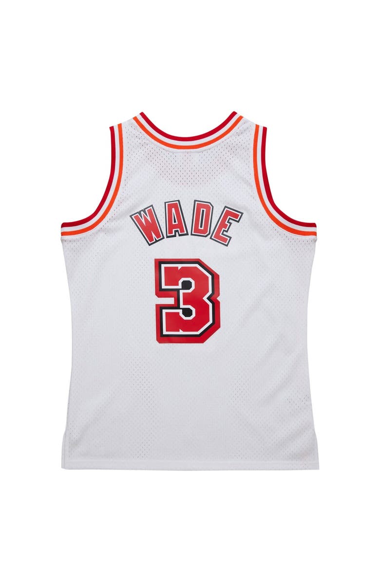 Mitchell & Ness Men's Mitchell & Ness Dwyane Wade White Miami Heat 2007/08 Hardwood Classics Swingman Jersey, Alternate, color,