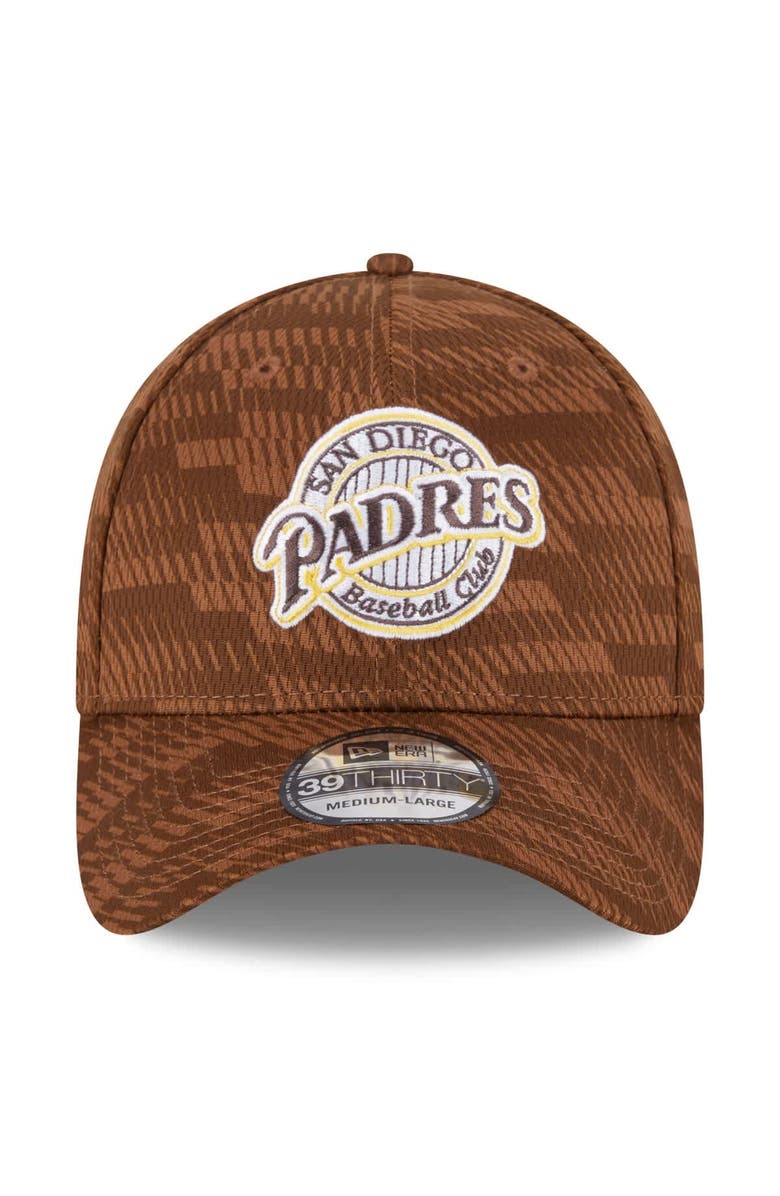 New Era Men's New Era Brown San Diego Padres 2025 MLB Clubhouse 39THIRTY Flex Hat, Alternate, color, Brown
