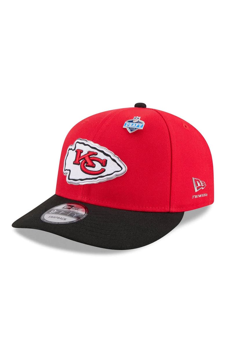 Men's New Era  Red/Black Kansas City Chiefs 2026 NFL Draft On Stage Pre-Curved 9FIFTY Snapback Hat, Main, color, Red