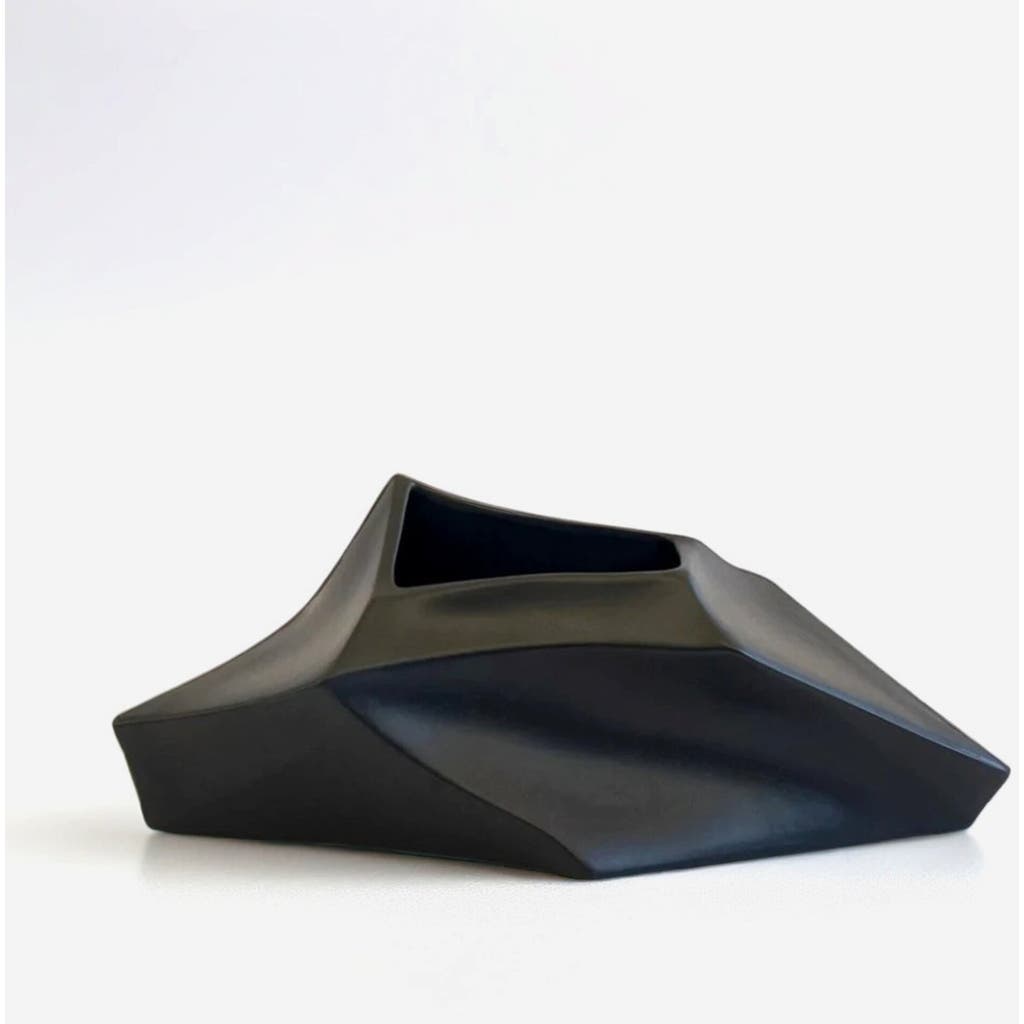 Dina Decor Geo Flat Vase In Black
