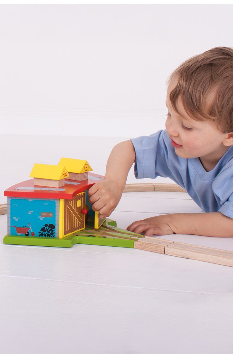 Bigjigs Rail Triple Engine Shed, Alternate, color, Multicoloured