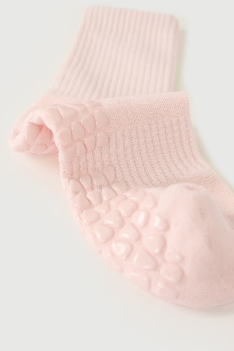Primrose Classic Crew Grip Socks, Alternate, color, Primrose