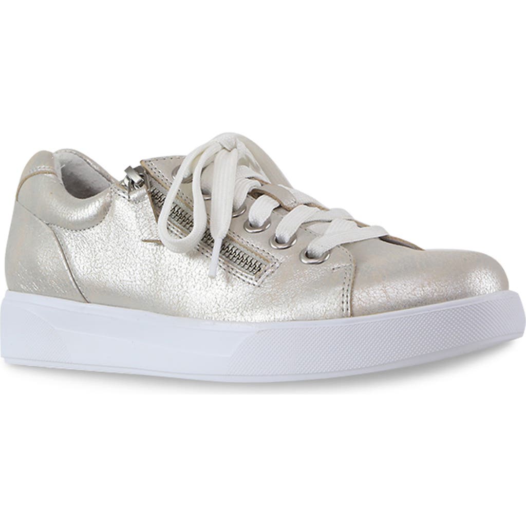 Munro Tilly Sneaker In Stone Matte Silver Leather