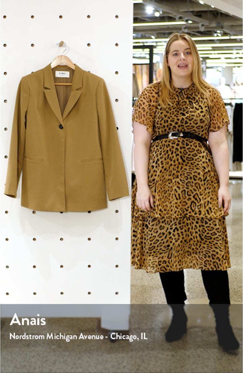 Aiden Oversize Blazer, sales video thumbnail