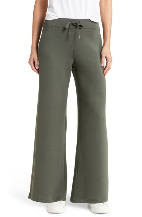 AirEssentials Wide Leg Pants