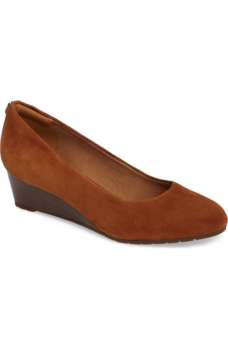 Clarks<sup>®</sup> 'Vendra Bloom' Wedge Pump, Main, color,