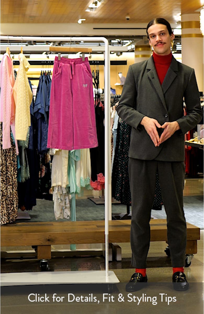 Kids
Ruffle Pocket Velour Pants, sales video thumbnail