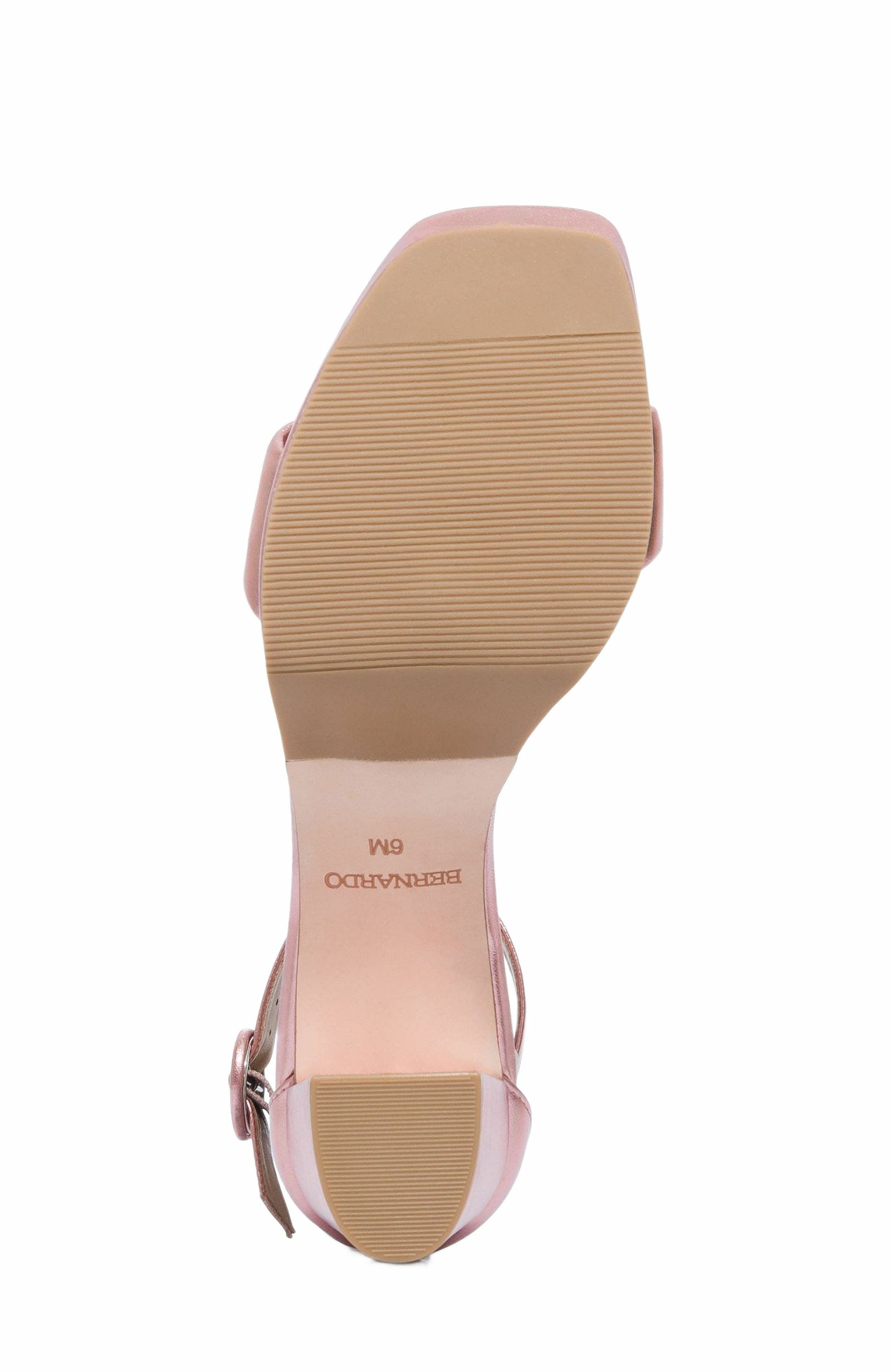 Bernardo Footwear Carla Platform Sandal, Alternate, color, 