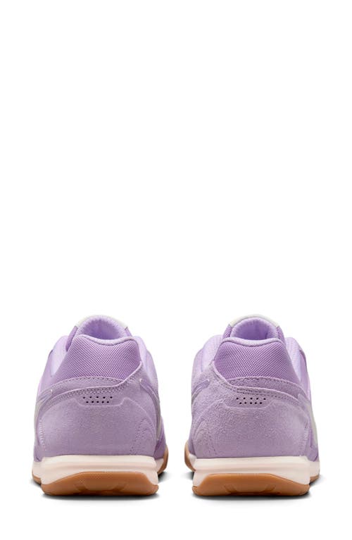 Nike Gato Soccer Sneaker