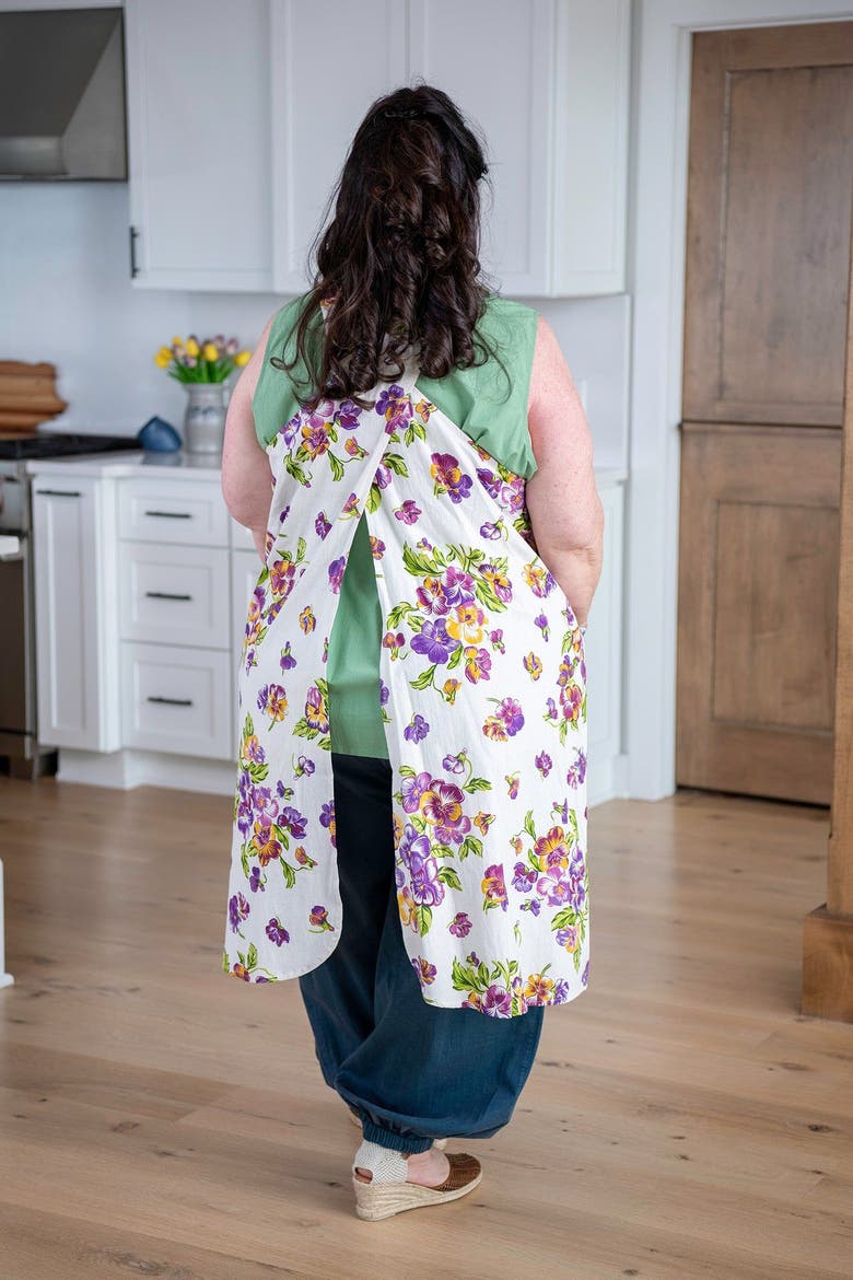 Pansies Farmhouse Apron, Alternate, color, Ecru