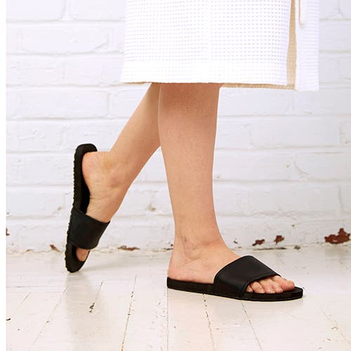 Feelgoodz Banyan Rubber Spa/Shower Slide Sandals, Alternate, color, Black