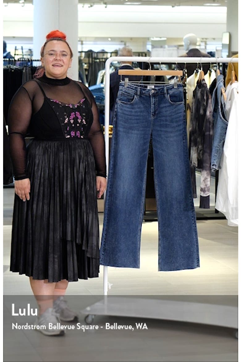 Ella Relaxed Straight Leg Jeans video