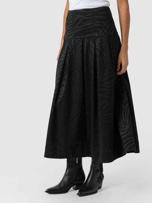 Saint And Sofia Saint + Sofia Everly Pleated Skirt In Black