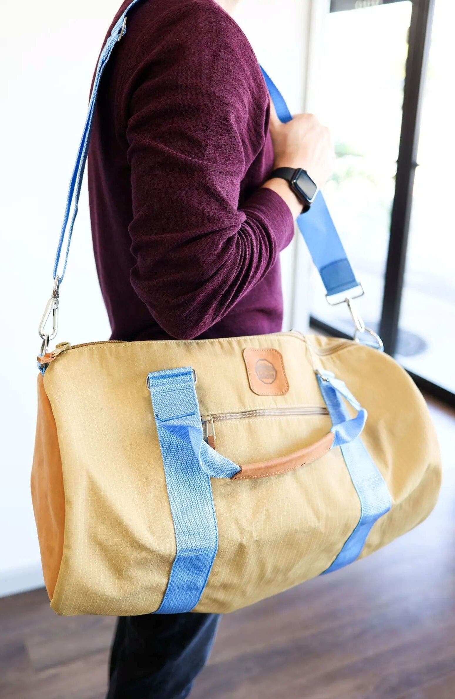 Jubilee Trading Co. The Samburu Duffel Bag, Alternate, color, Tan And Blue