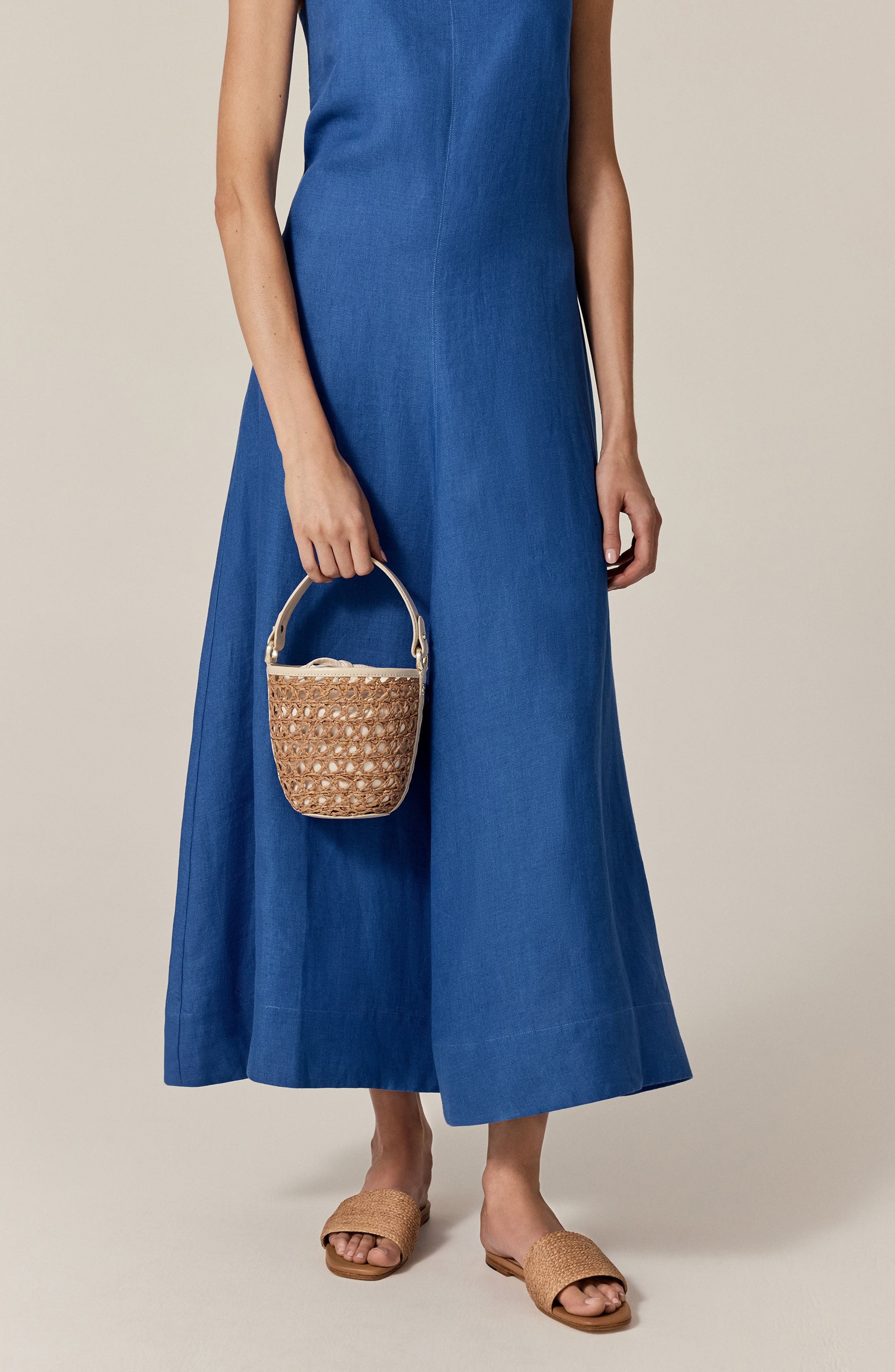 Helen Kaminski Ama Braided Raffia Bucket Bag, Alternate, color, Nougat