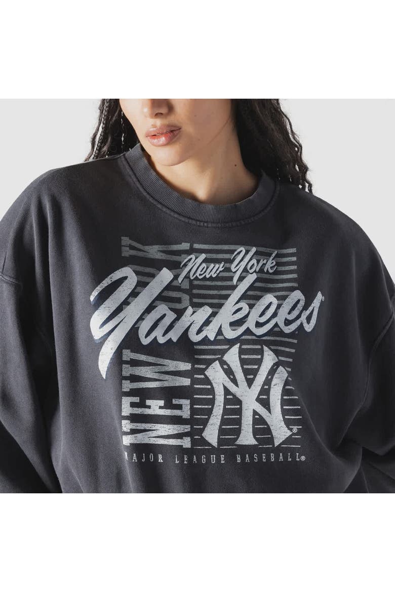 Women's New Era Navy New York Yankees Boxy Mineral Wash Dolmen Sleeve Cropped Sweatshirt, Alternate, color, Charcoal