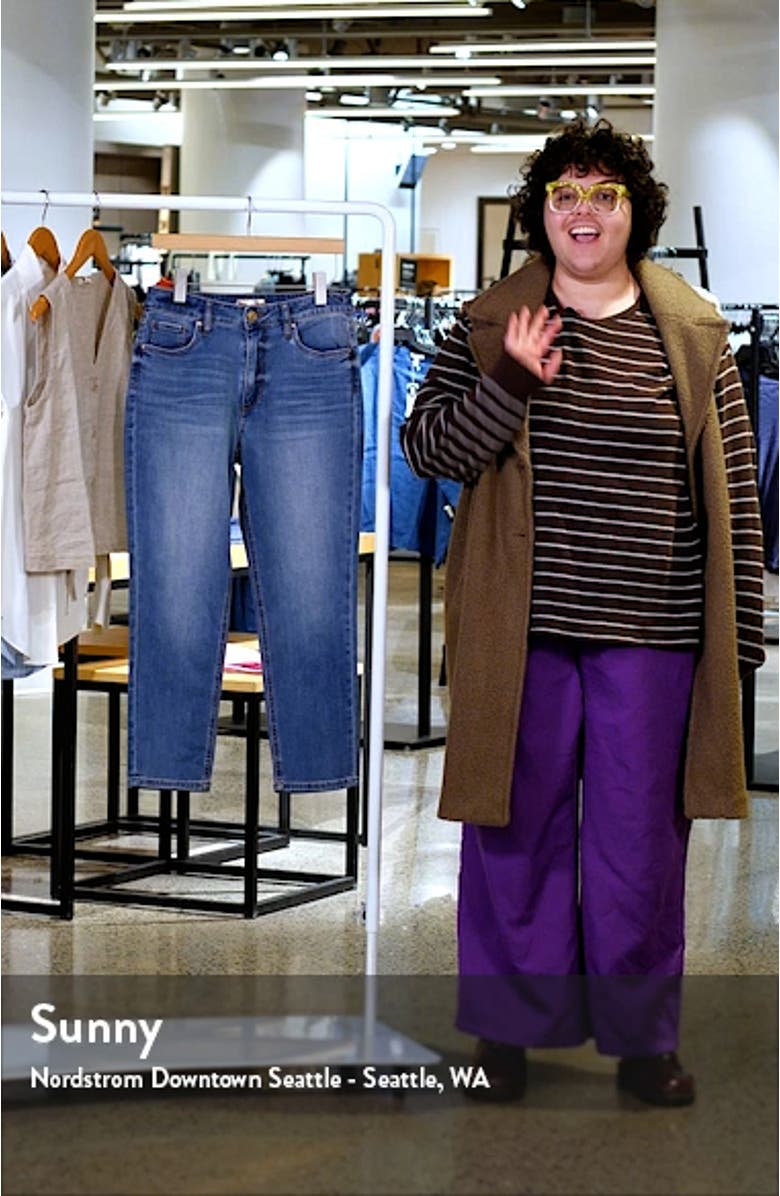 Naomi Crop Straight Leg Girlfriend Jeans, sales video thumbnail