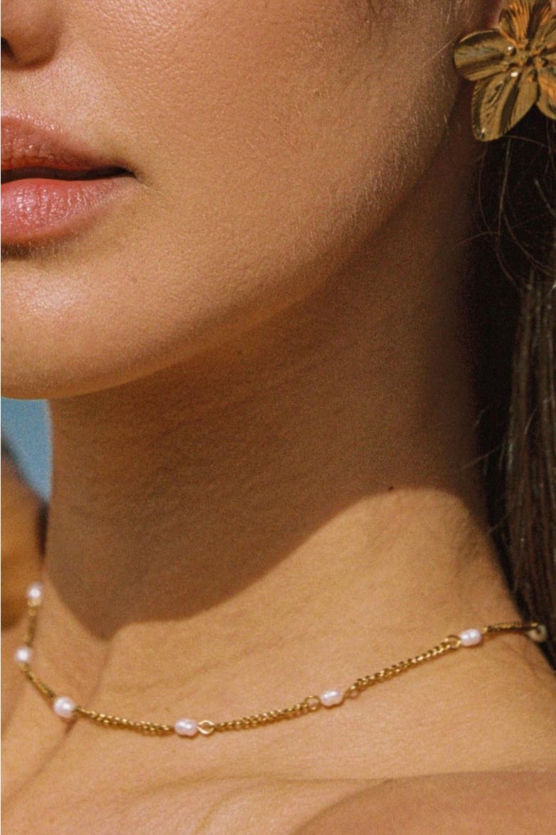 Dainty Gold Pearl Choker, Alternate, color, Gold