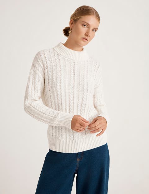 Vivana Turtle Neck Knitted Sweater
