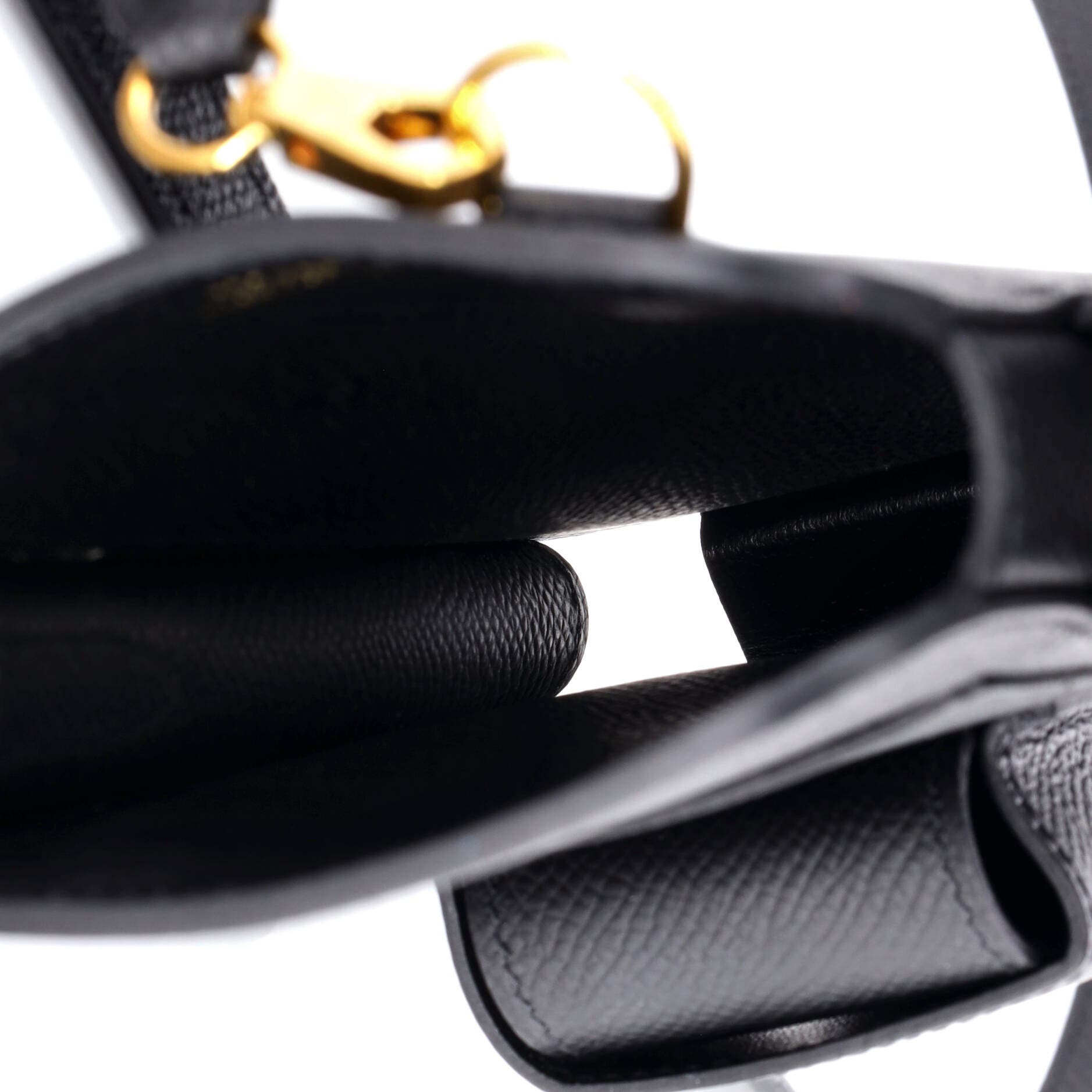 Pre-Owned Hermes Hermesway Phone Case Crossbody Bag Epsom, Alternate, color, Noir