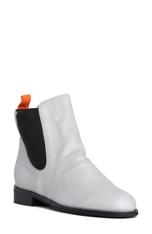 Beautiisoles Reba Chelsea Boot In White