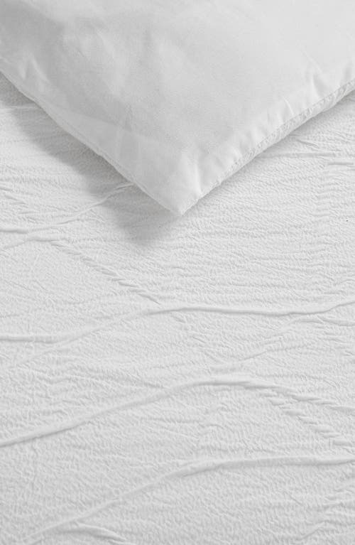 Vera Wang Abstract Crinkle Duvet & Shams Set In Off White