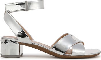 Noel Sandal