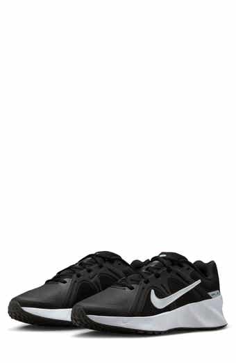 Nike Metro Tek Sneaker