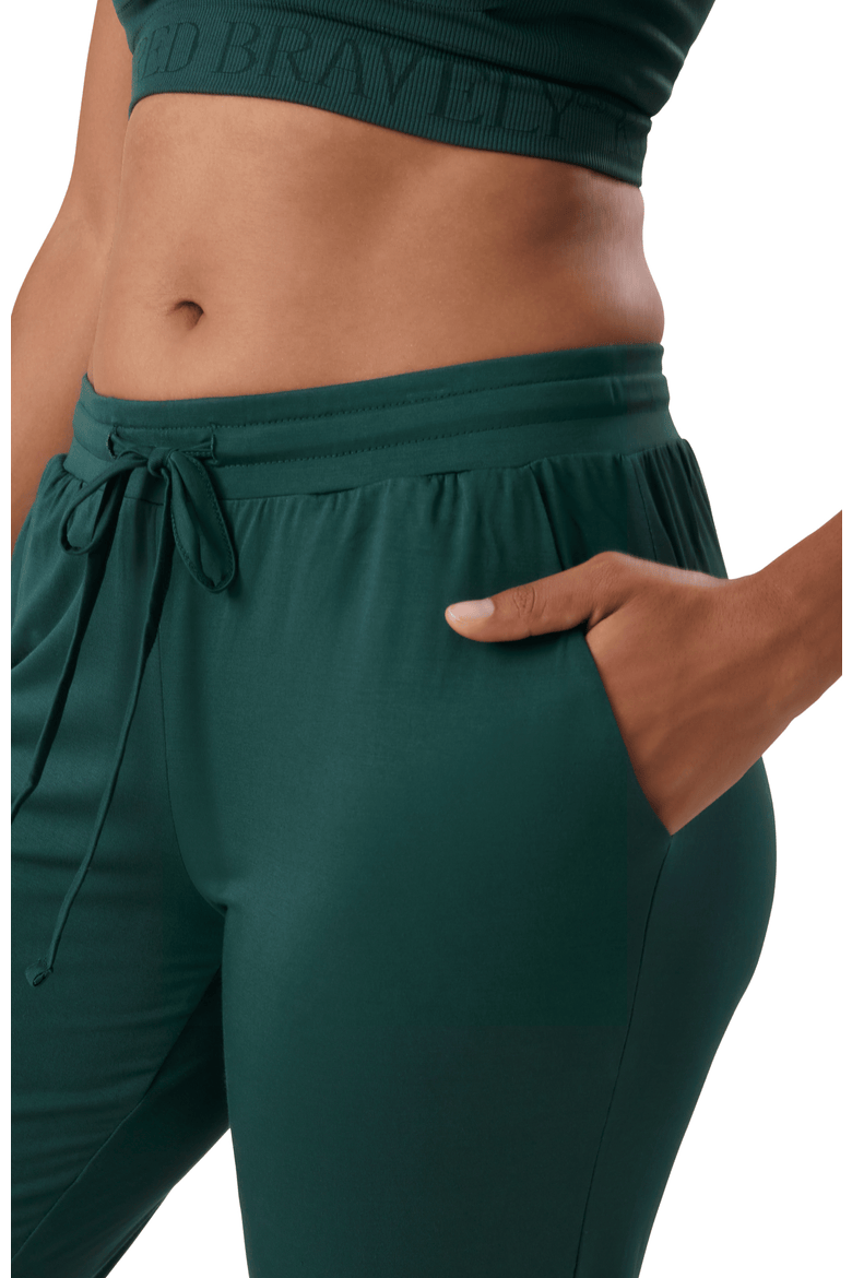 Everyday Maternity & Postpartum Lounge Joggers, Alternate, color, Evergreen