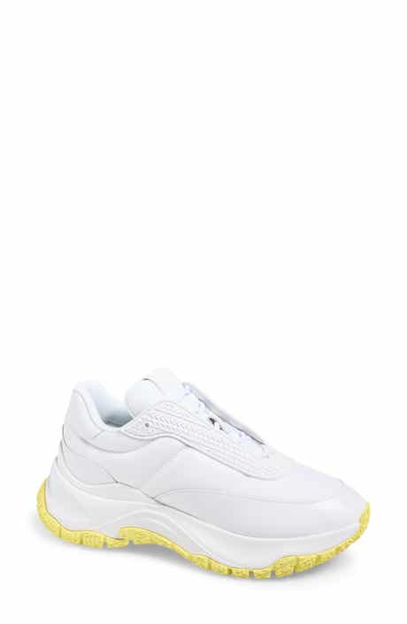 The Lazy Runner Sneaker