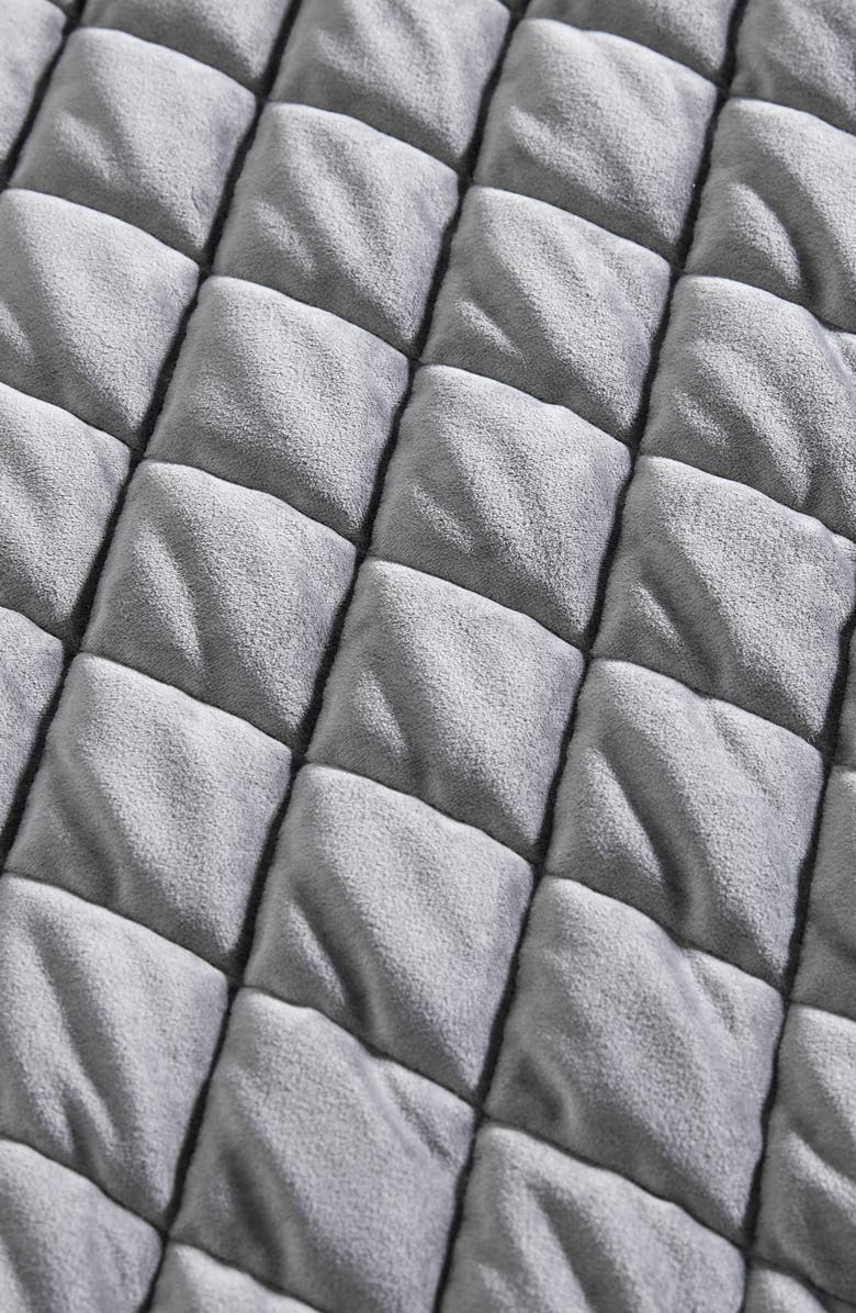 Vera Wang Diamond Velvet Quilt & Sham Set, Alternate, color, Soft Charcoal