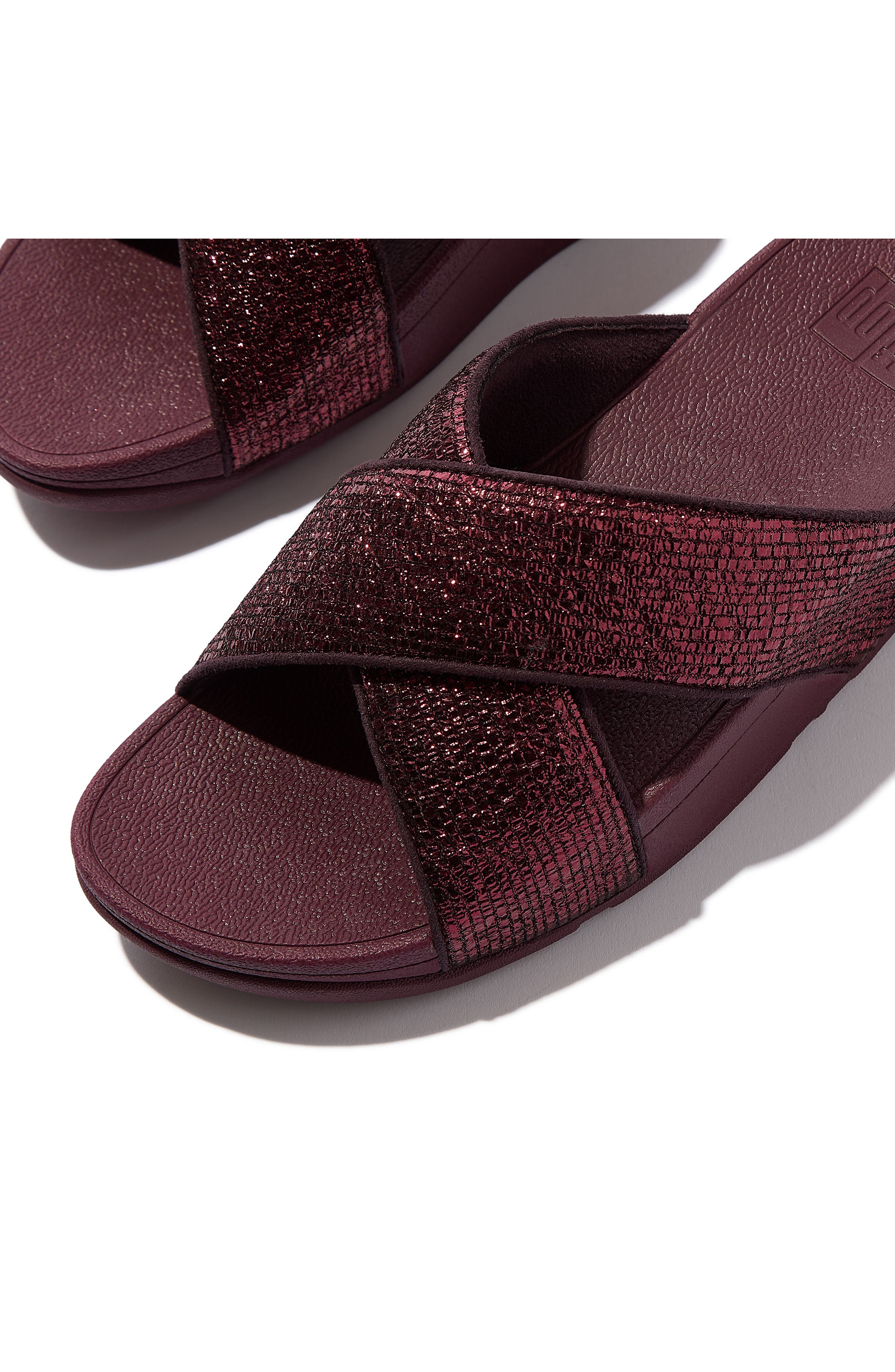 FitFlop Lulu Crinkled Shimmer Sandal, Alternate, color, Metallic Plumberry