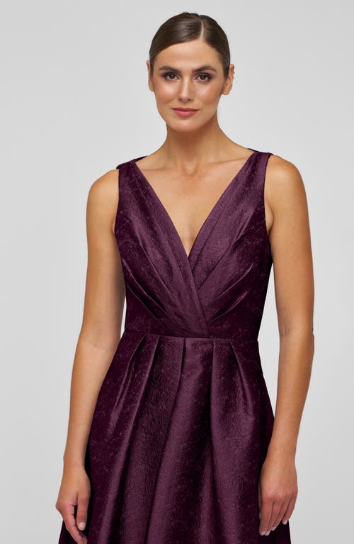 Kay Unger Olivia Sleeveless Cocktail Dress In Purple