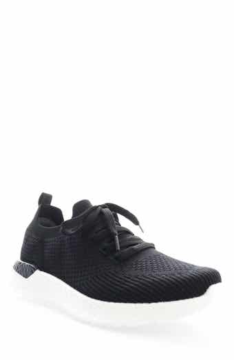 B10 Unite Sneaker