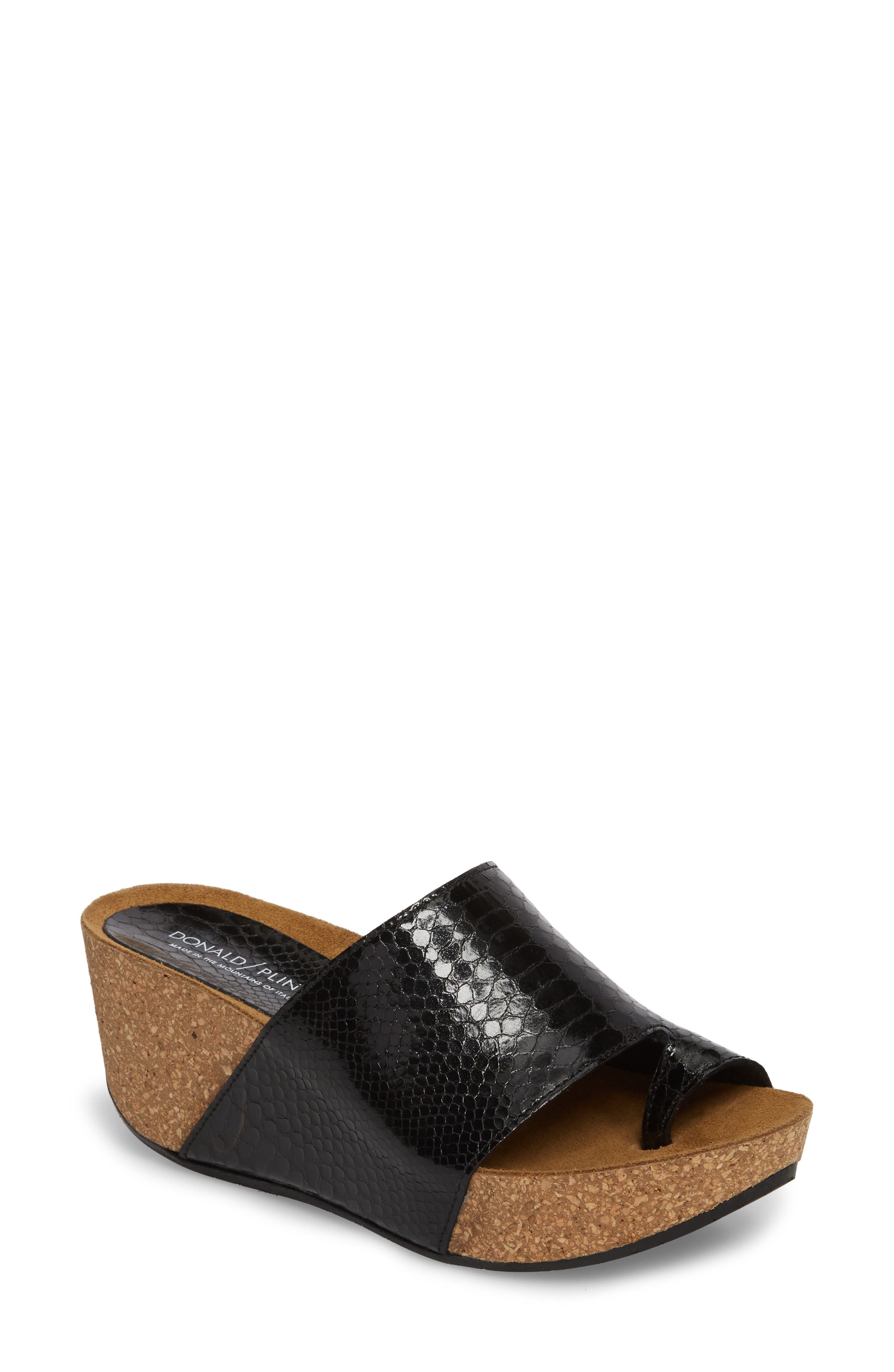 Donald Pliner Donald J Pliner Ginie Platform Wedge Sandal, Main, color, 