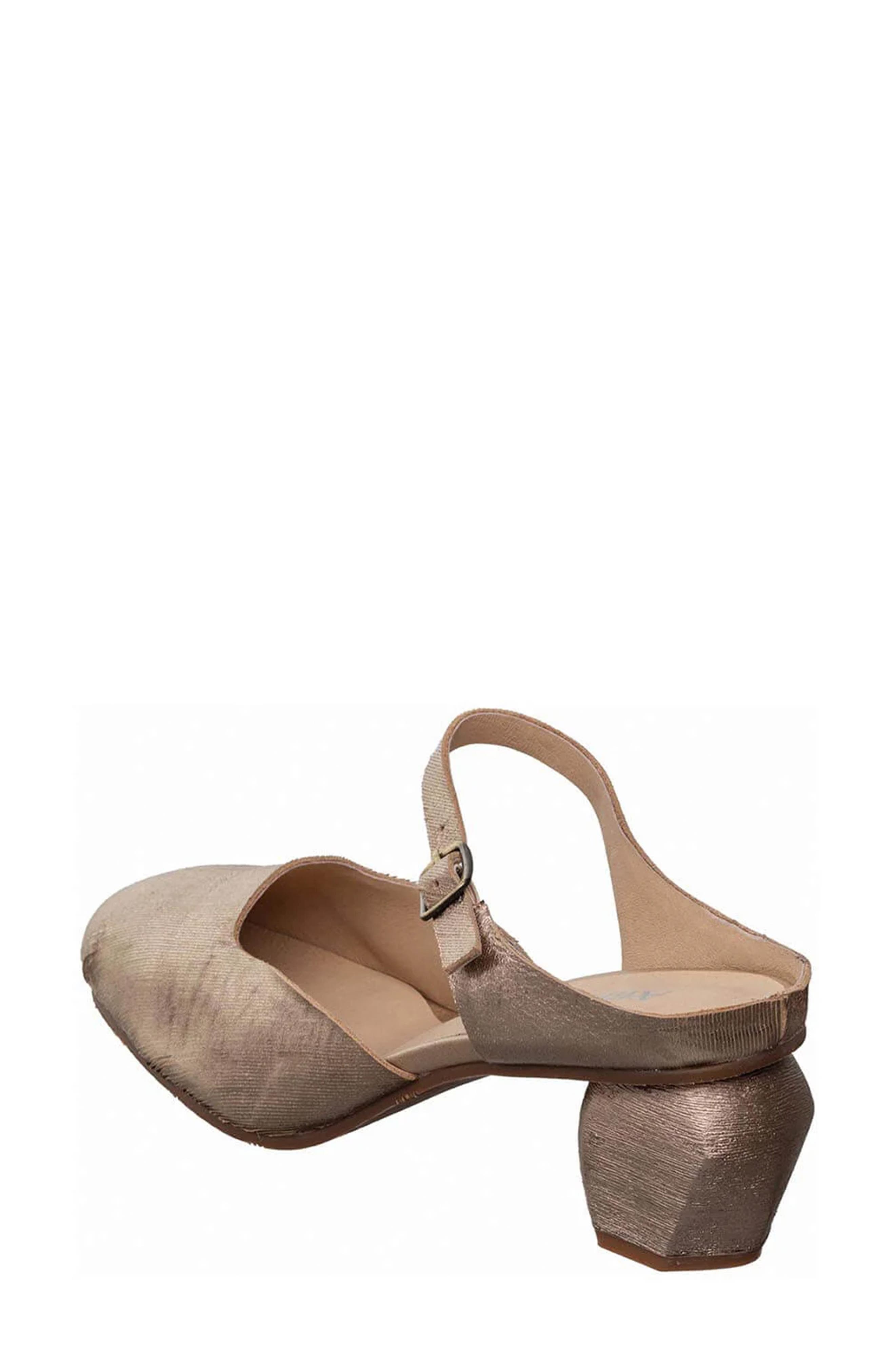 Giselle Pump, Alternate, color, LIGHT GOLD