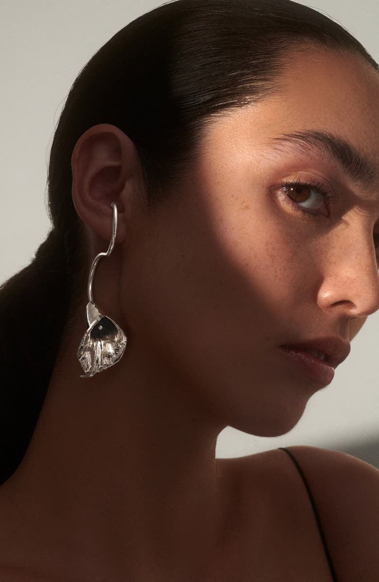 Lady Grey Calla Lily Drop Earrings, Alternate, color, Silver