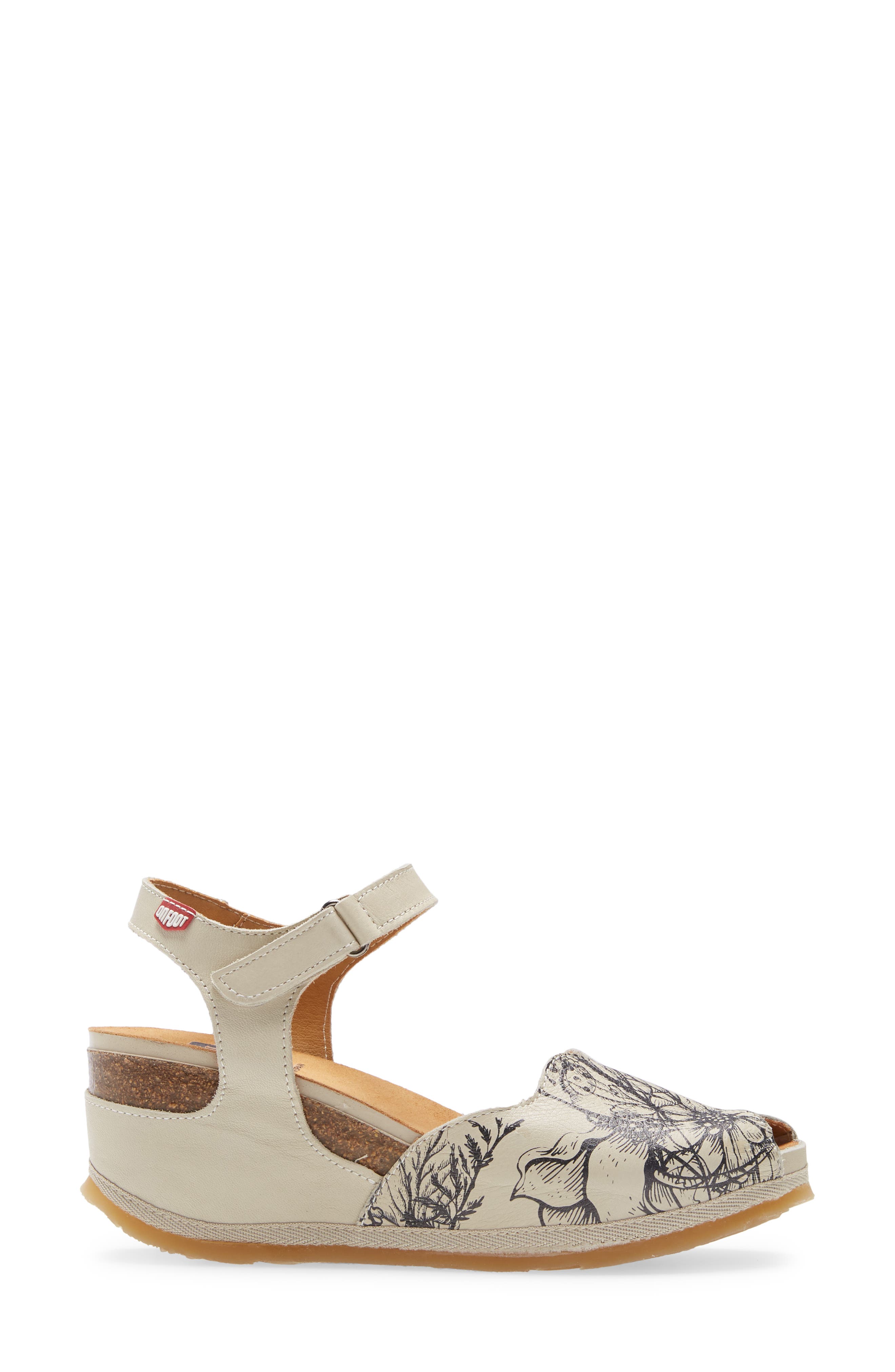 On Foot 113 Sandal, Alternate, color, Hielo