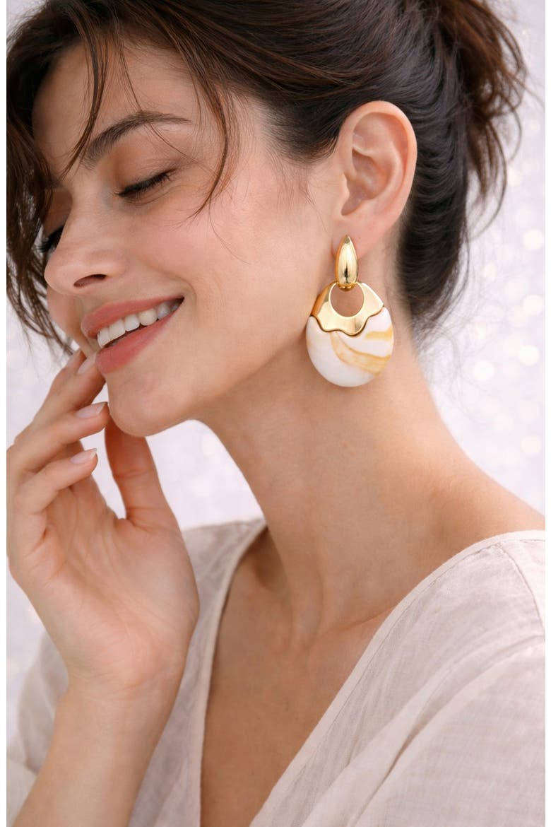 Johanna Statement Drop Earrings, Alternate, color, GOLD