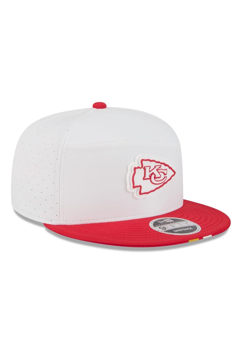 Men's New Era  White/Red Kansas City Chiefs 2025 NFL Training Camp Split Panel 9FIFTY Snapback Hat, Alternate, color, White