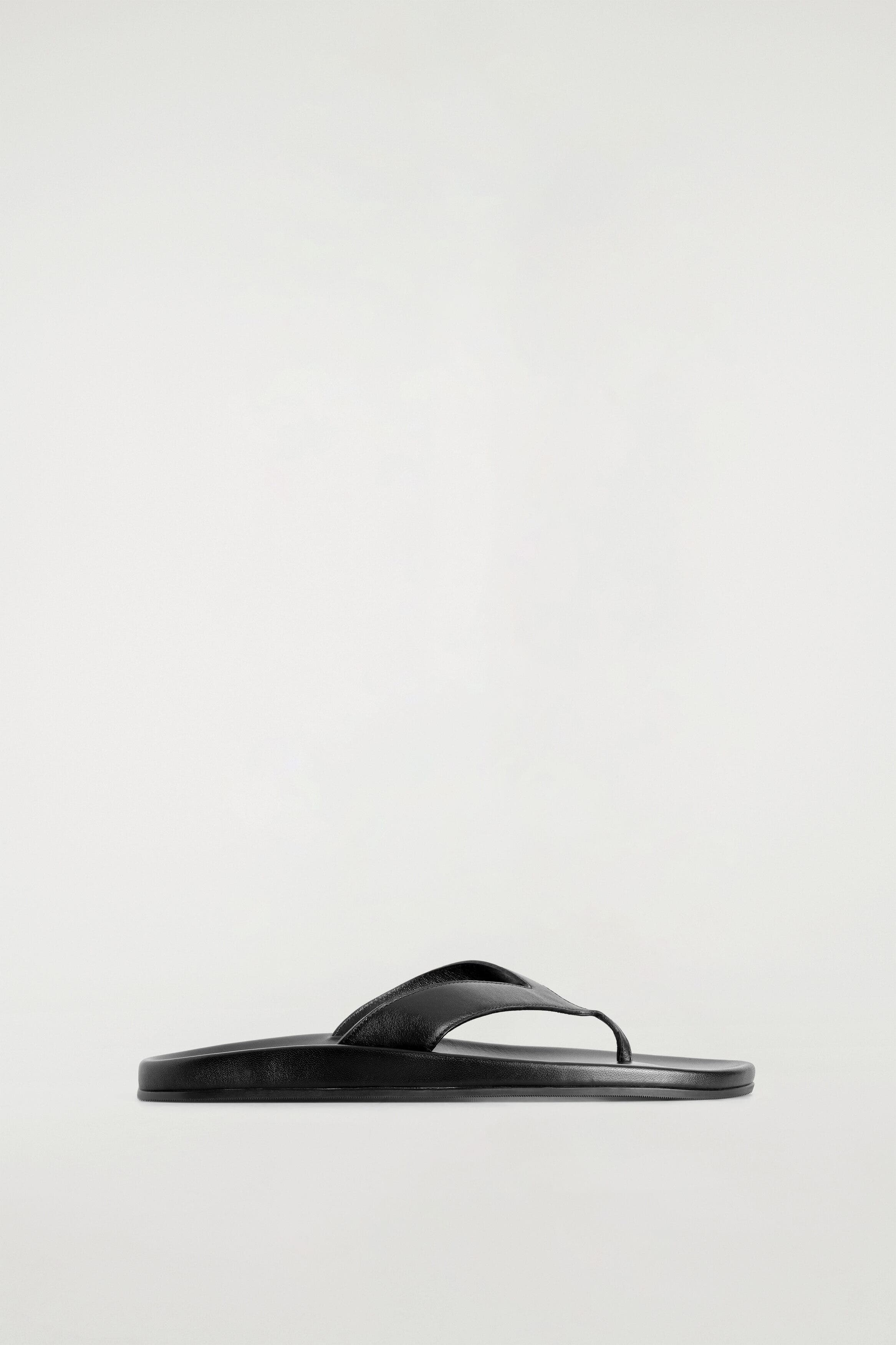 Sculpted Leather Flip Flops, Main, color, BLACK