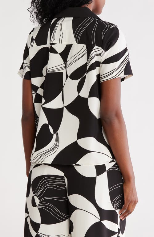 Love By Design Rhythm Short Sleeve Button-up Shirt