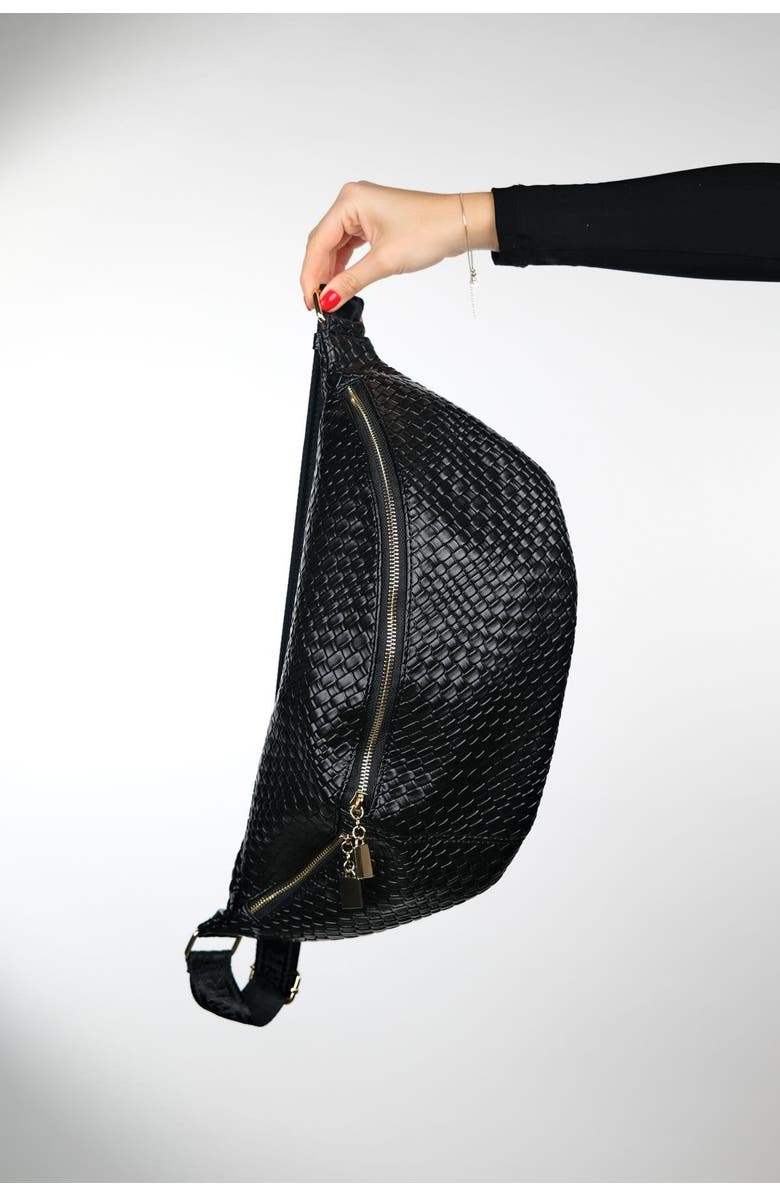 Prologue Shoes Venta Waist Bag, Alternate, color, Black