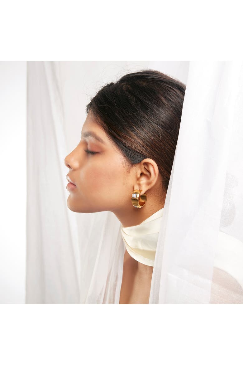 Lune Hoops, Alternate, color, Gold Plated