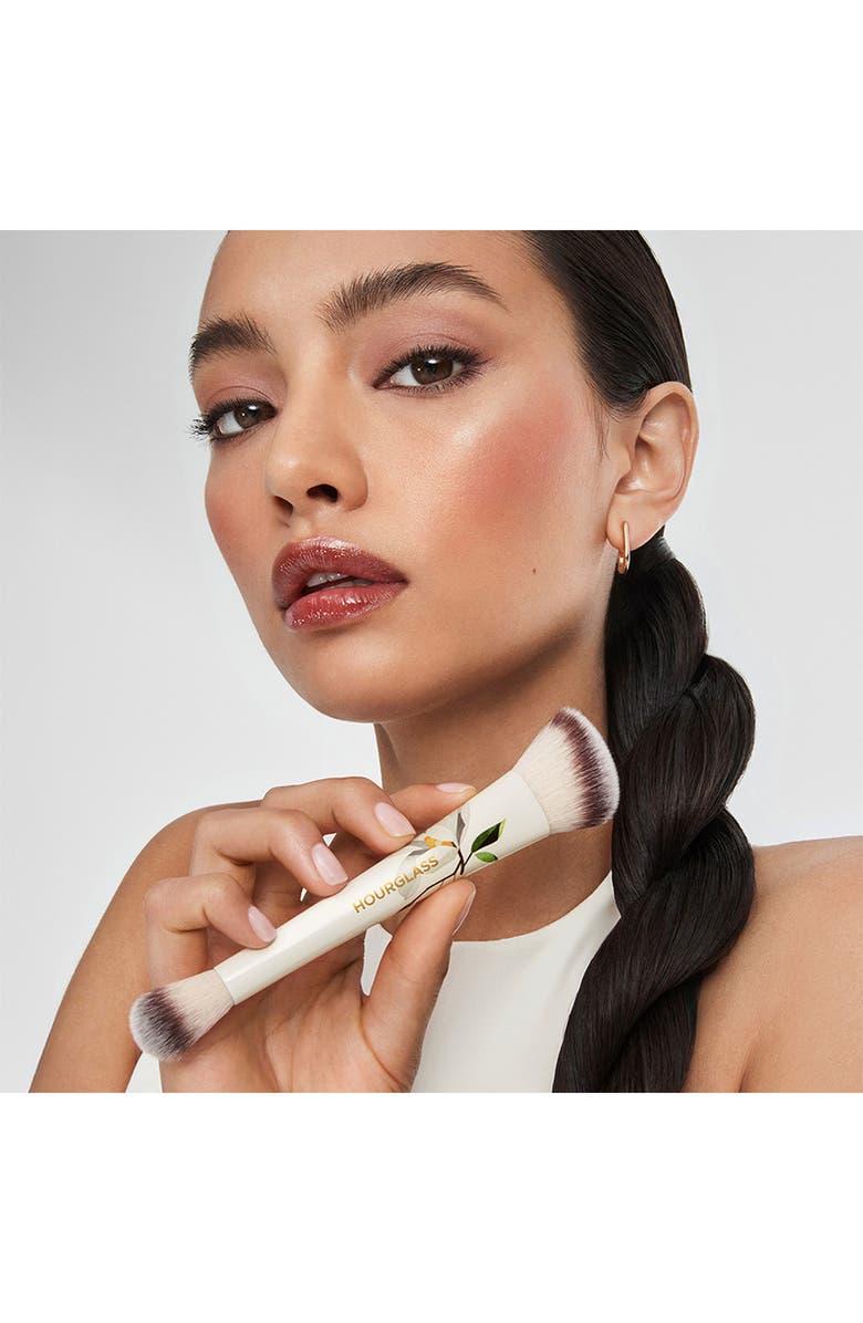 HOURGLASS Ambient Lighting Edit Brush II, Alternate, color, Swan