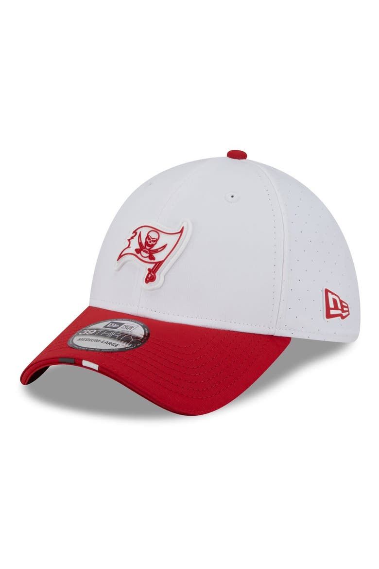 Men's New Era  White/Red Tampa Bay Buccaneers 2025 NFL Training Camp 39THIRTY Flex Hat, Alternate, color, White