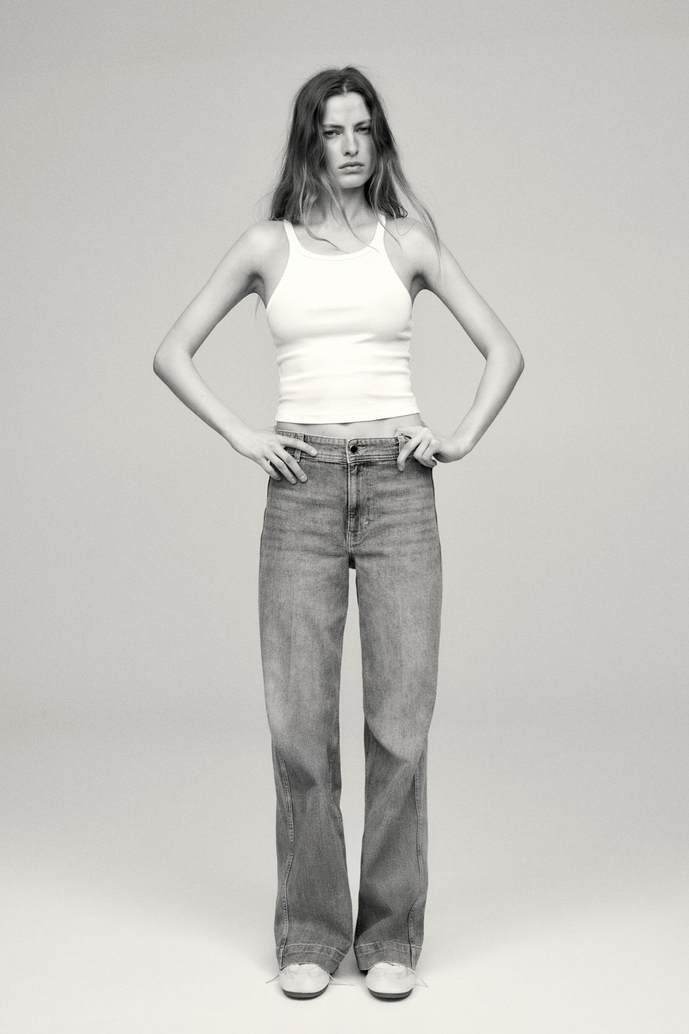 Wide High Jeans - image 4