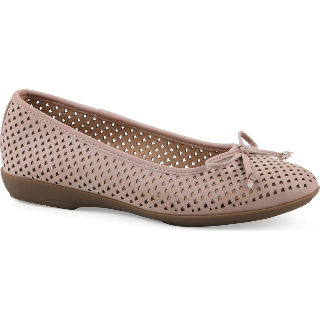 CLIFFS BY WHITE MOUNTAIN Carris Perforated Ballet Flat in Dusty Pink/Smooth at Nordstrom Rack, Size 9.5