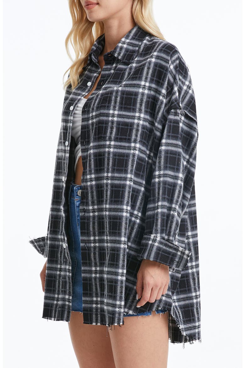 Plaid Fray Oversize Shirt, Alternate, color, BLACK/ WHITE PLAID