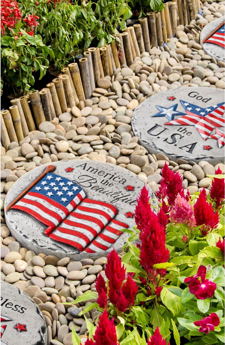 Glitzhome Set of 2 Patriotic Americana Cement Flag & Stars Stepping Stones, Alternate, color, Blue